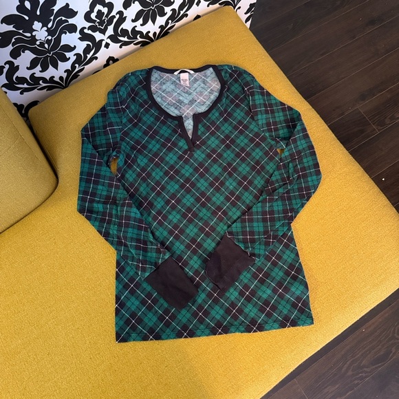 VS Green and Black Buffalo plaid Pajama set ❤️ - Picture 3 of 7